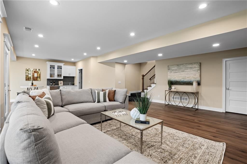 4367 NE Hideaway Drive — photo 32
