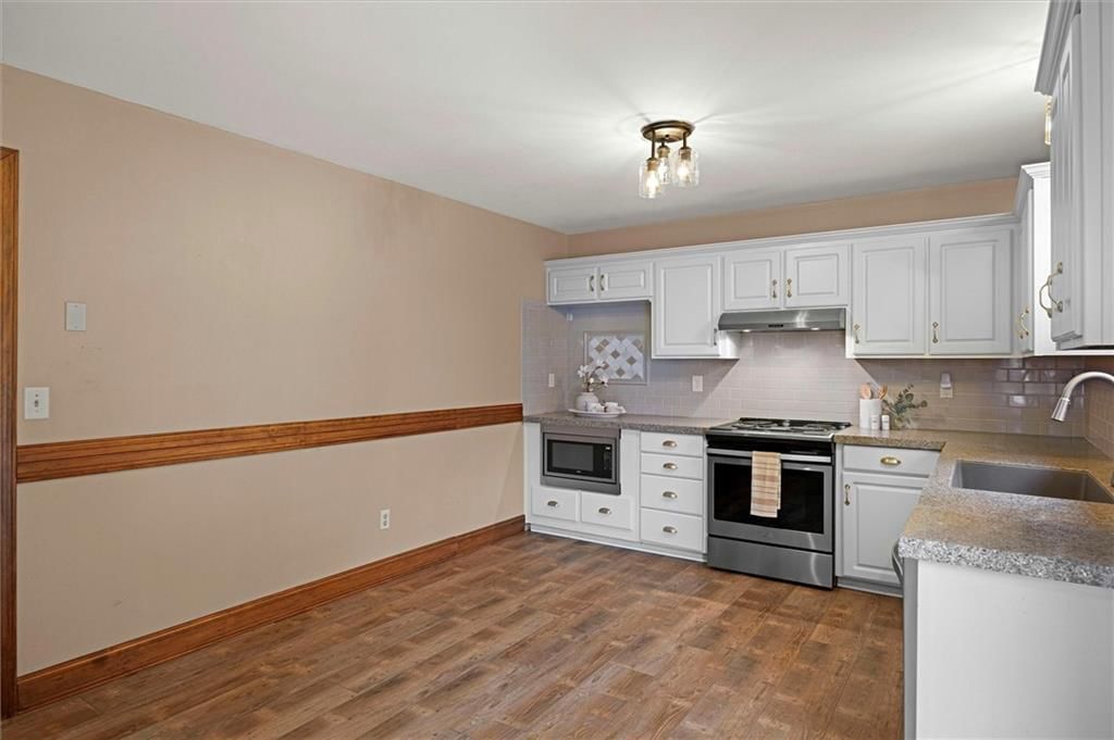 613 SE Bugle Court — photo 10