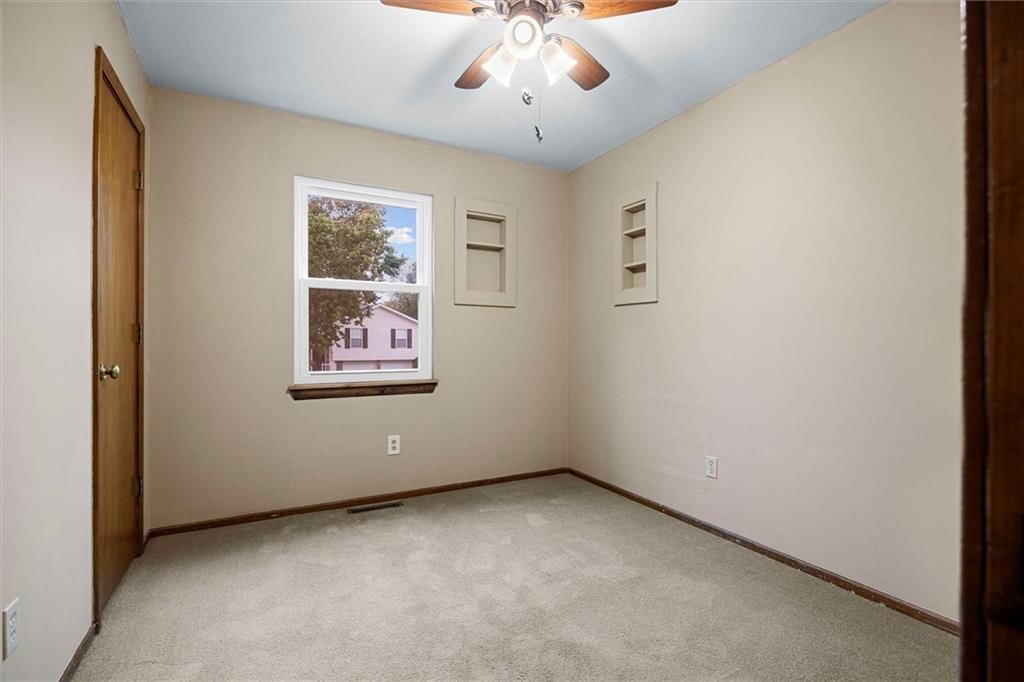 613 SE Bugle Court — photo 15