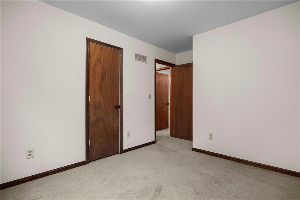 613 SE Bugle Court — photo 16