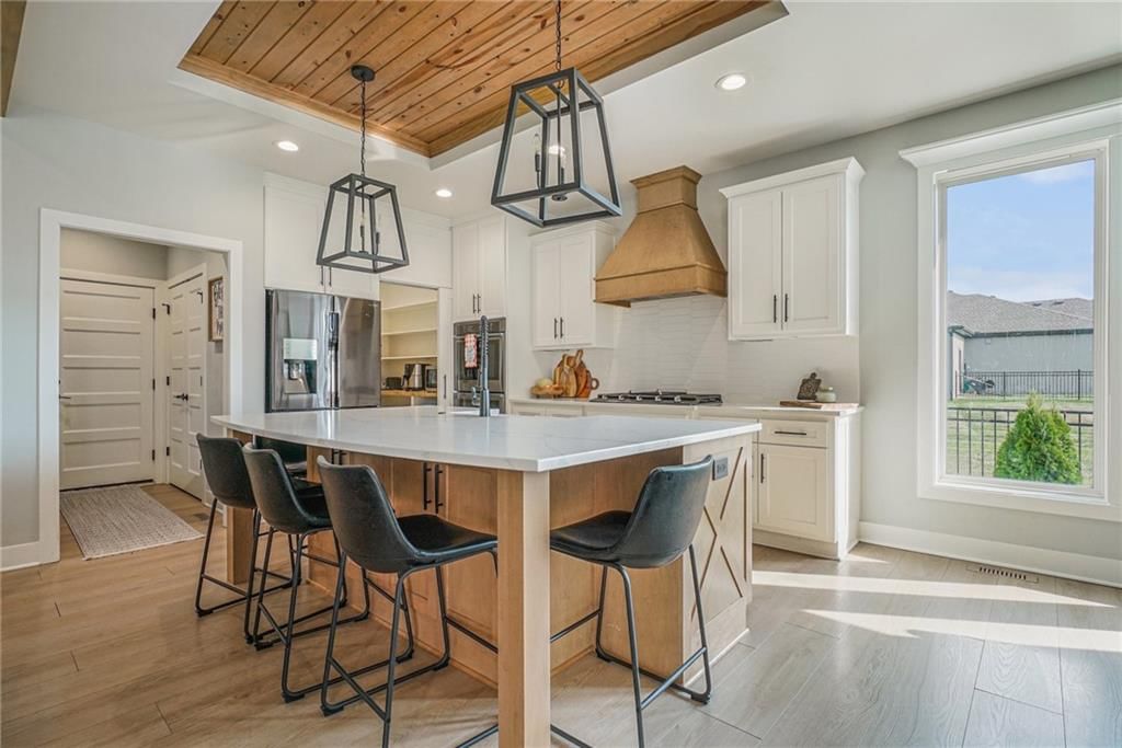 22710 Shadow Ridge Drive — photo 8