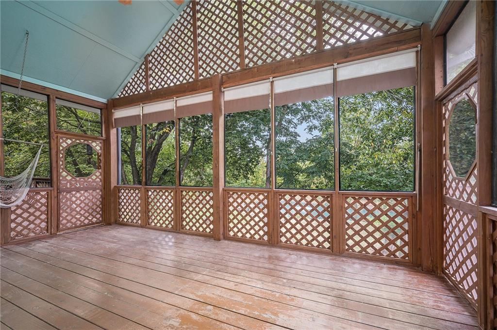 8250 Ravenswood Lane — photo 32