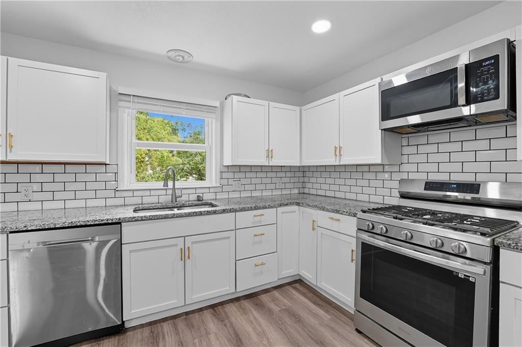 3644 N Woodland Avenue — photo 8