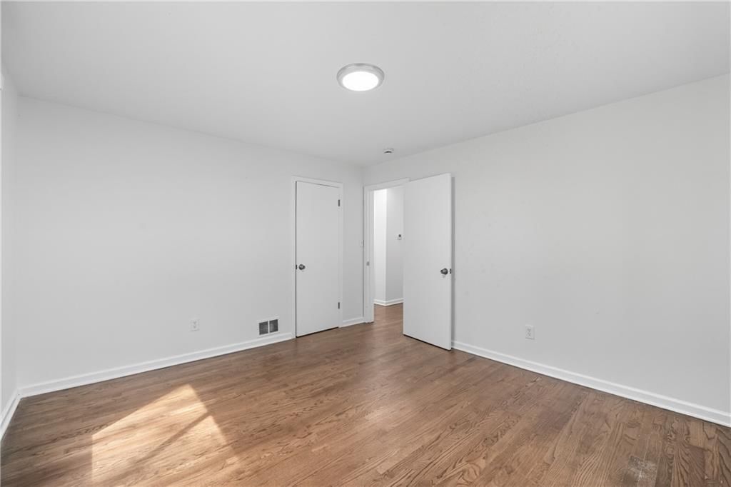 3644 N Woodland Avenue — photo 19