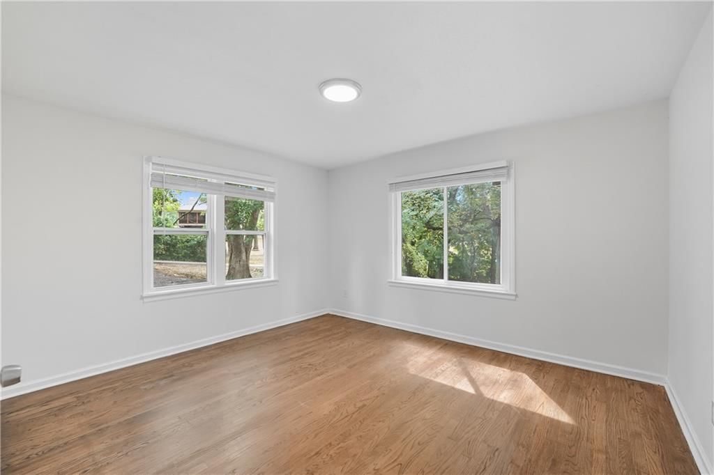 3644 N Woodland Avenue — photo 20
