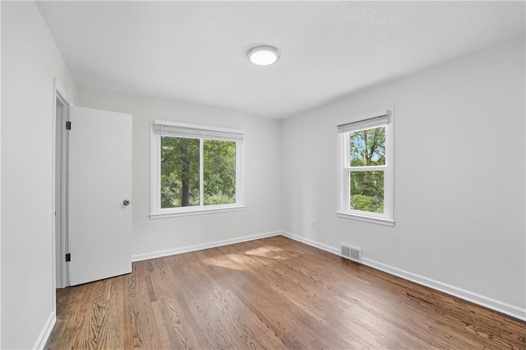 3644 N Woodland Avenue — photo 22