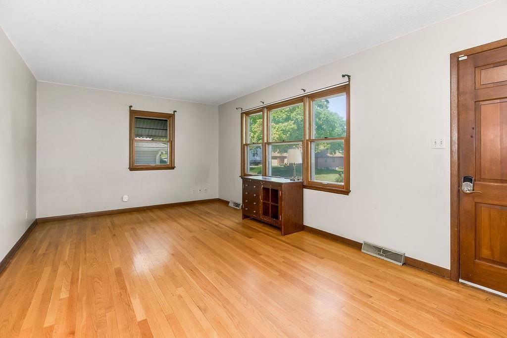 1835 Miami Street — photo 3