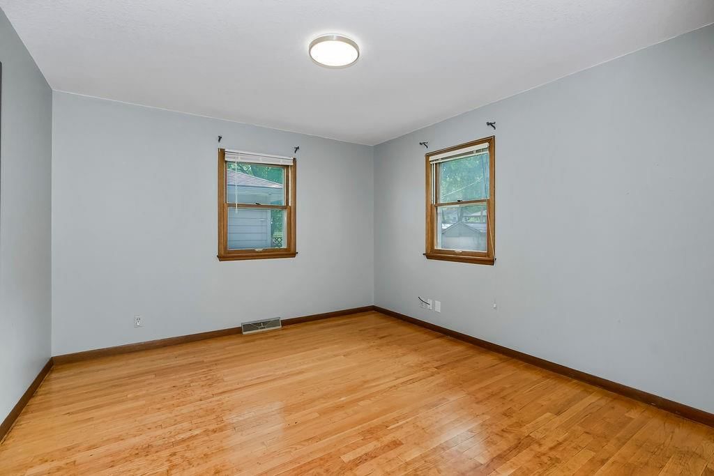 1835 Miami Street — photo 9