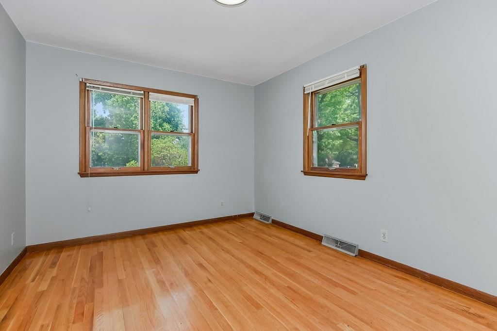 1835 Miami Street — photo 10