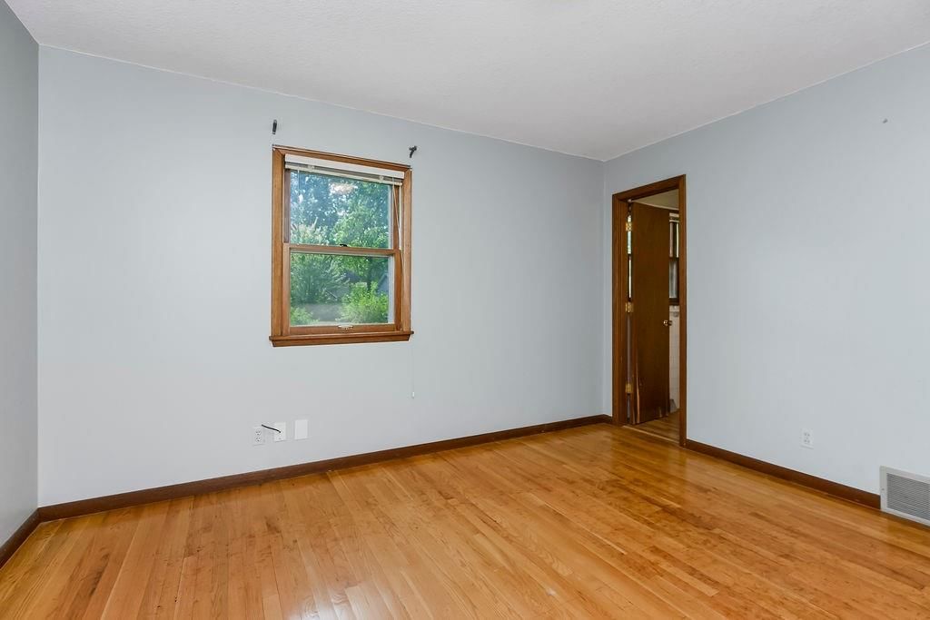 1835 Miami Street — photo 12