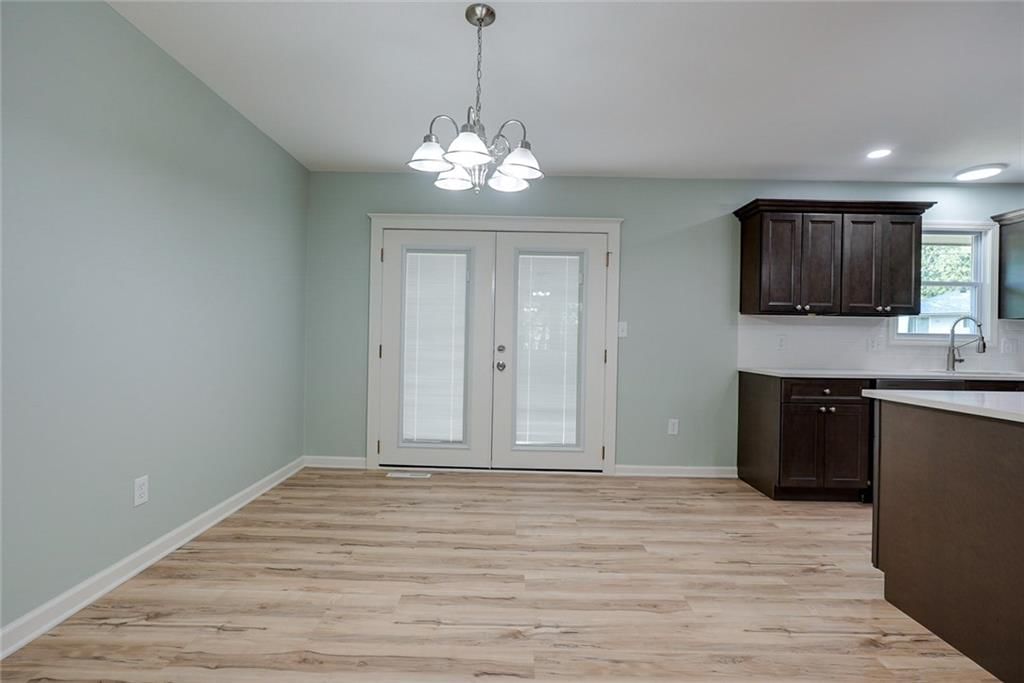 Photo 4 of 28 - 1901 SW Gladstone Drive