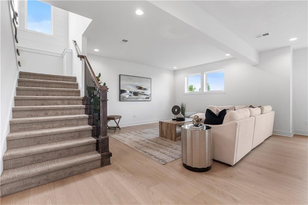 1504 NE Stewart Place — photo 45