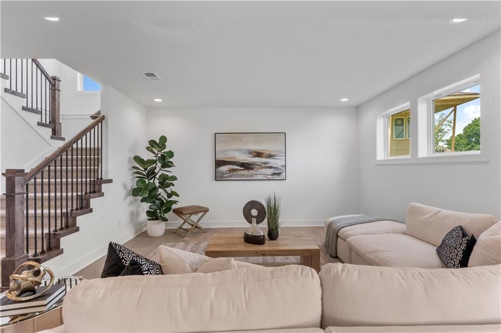 1504 NE Stewart Place — photo 46