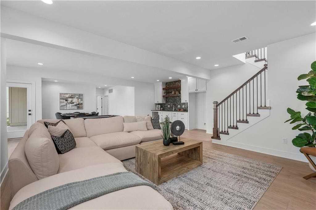 1504 NE Stewart Place — photo 48