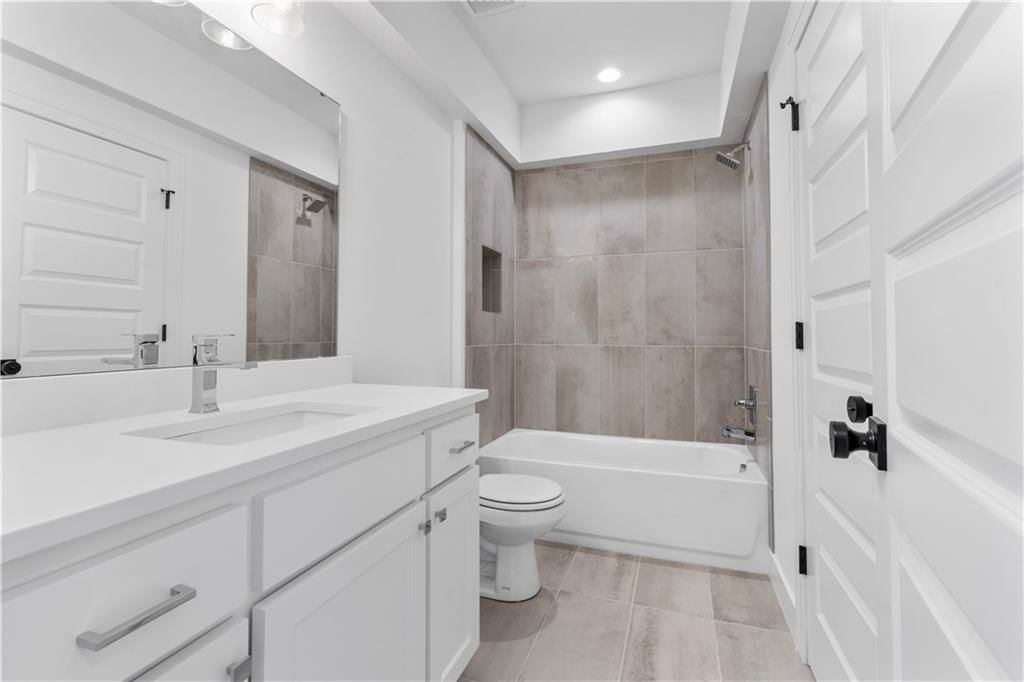 1504 NE Stewart Place — photo 57