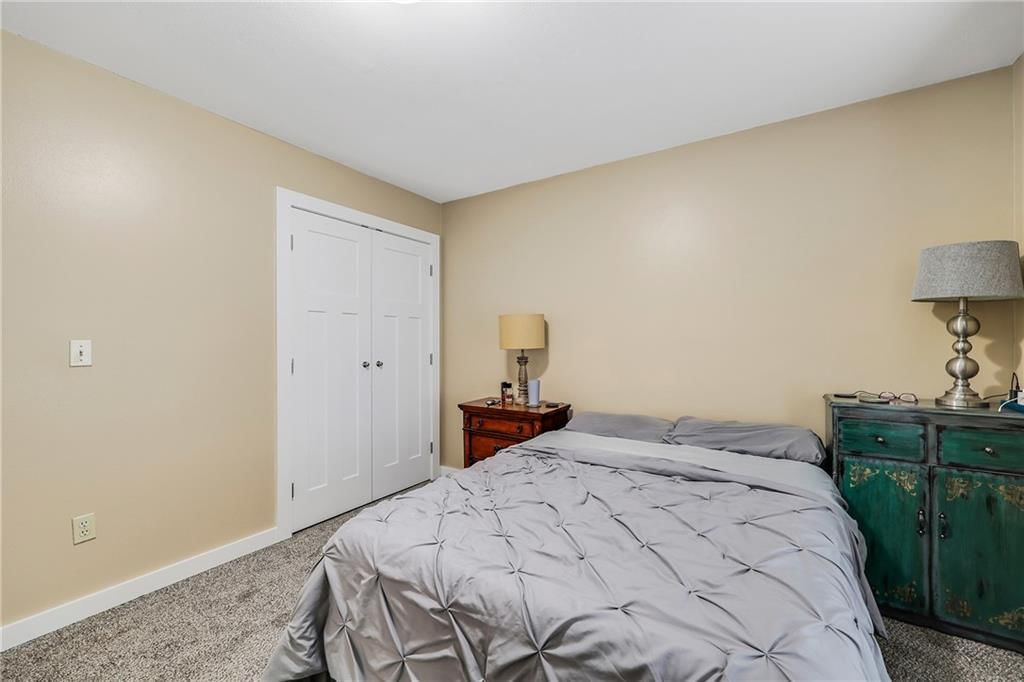 Photo 10 of 24 - 616 Silver Maple Drive