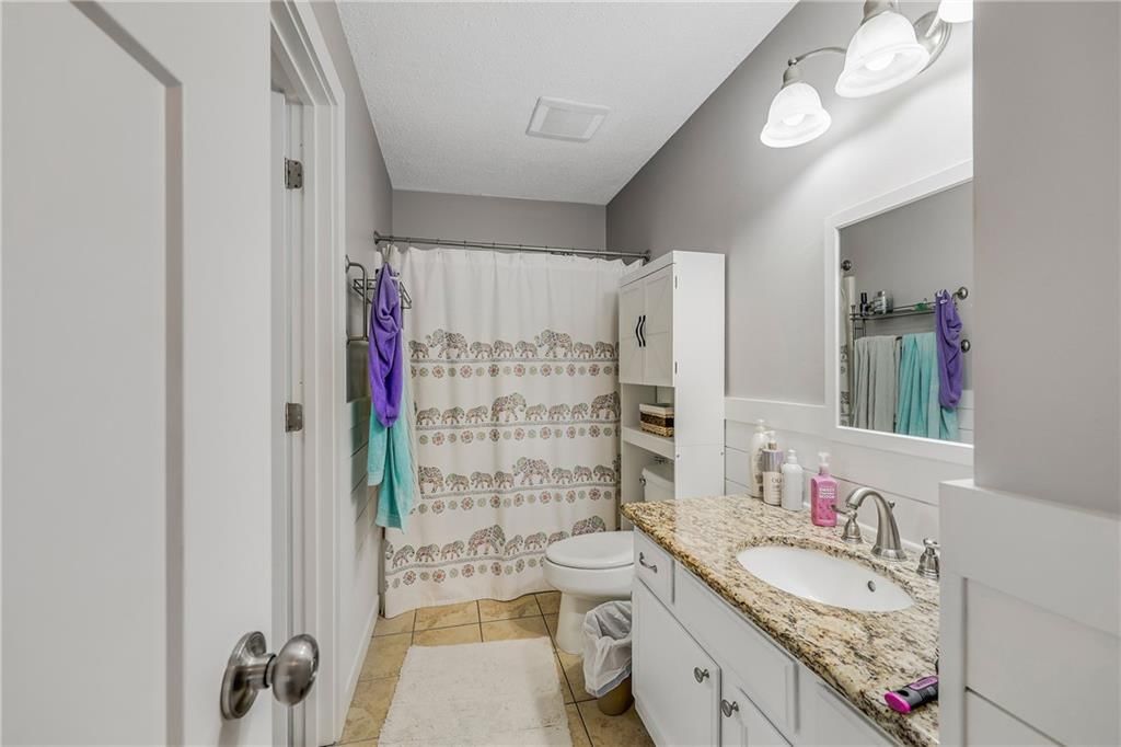 Photo 11 of 24 - 616 Silver Maple Drive