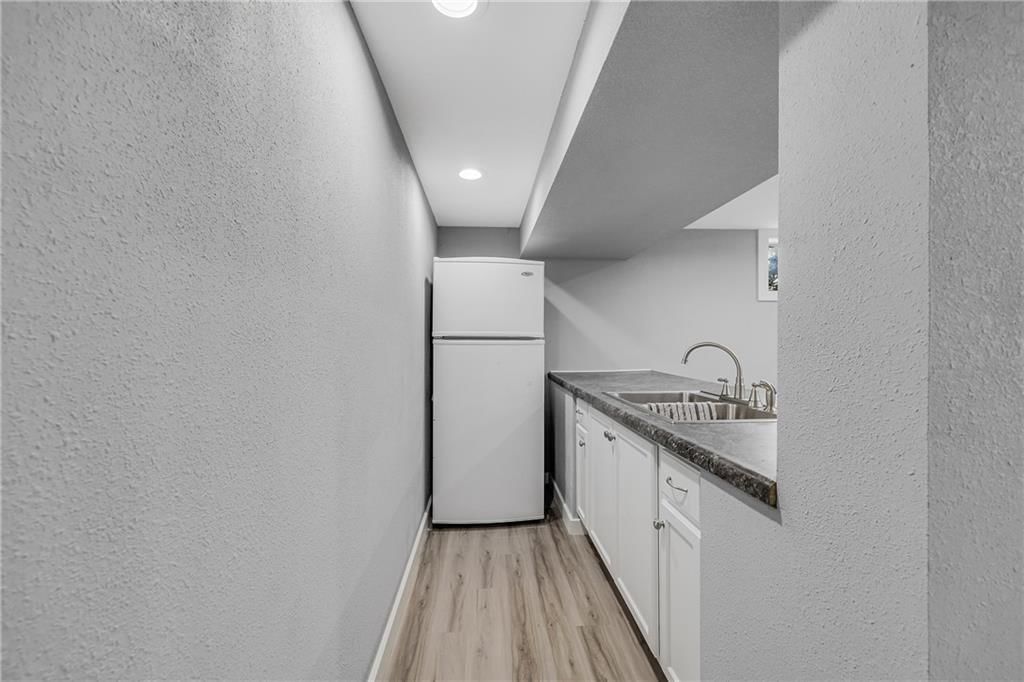 Photo 17 of 24 - 616 Silver Maple Drive