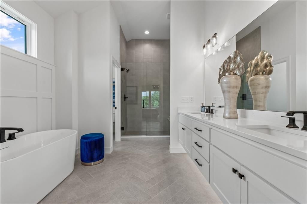 1600 NE Park Springs Terrace — photo 25