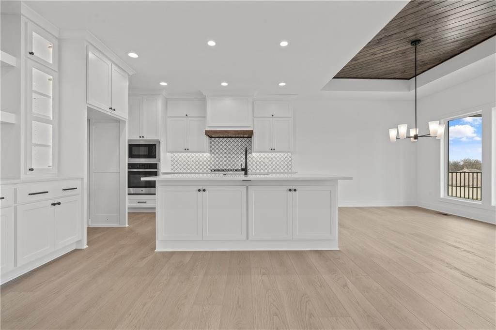 1528 NE Park Springs Terrace — photo 12