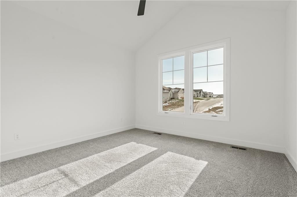 1528 NE Park Springs Terrace — photo 40