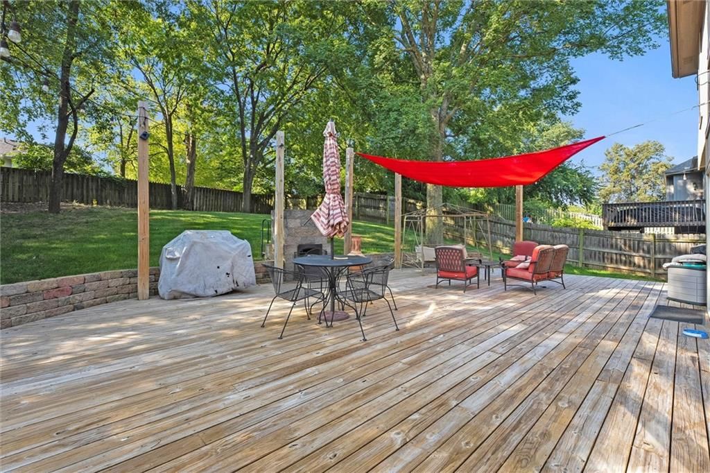 8123 NW 80 Street — photo 32