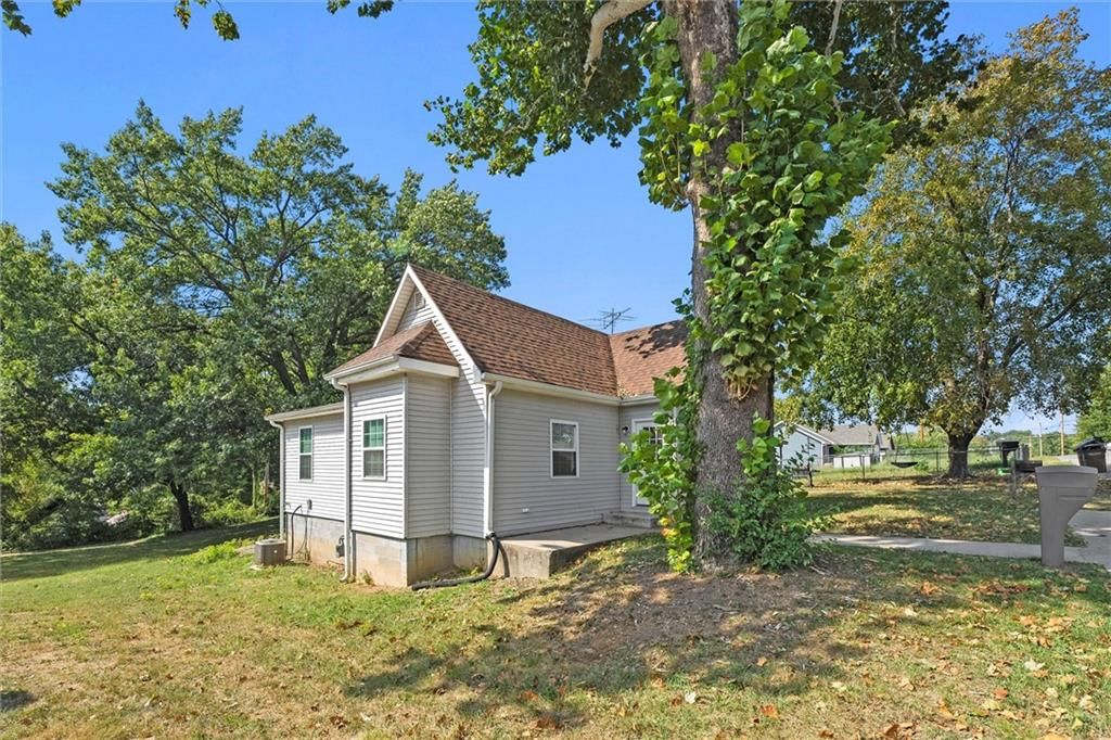 923 N 7th Street — photo 19