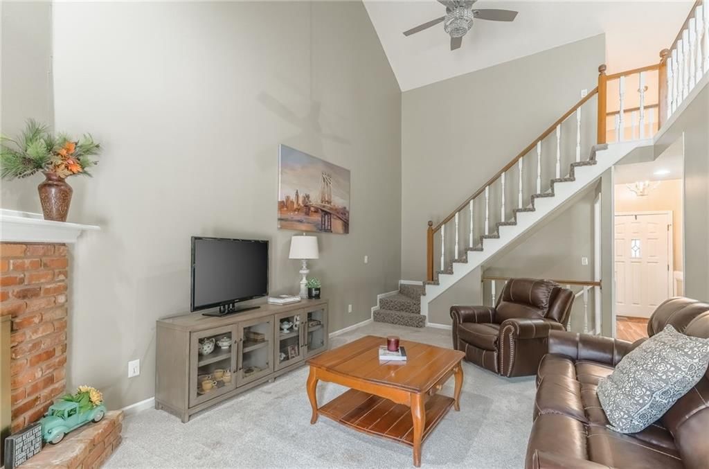 Photo 11 of 28 - 9906 Edelweiss Circle