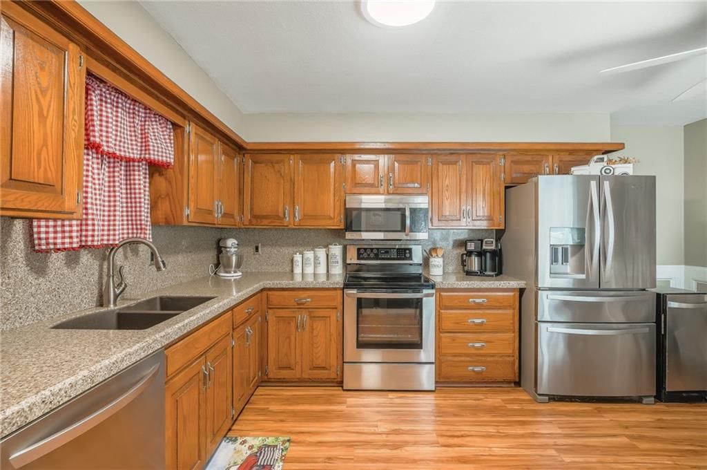 Photo 12 of 28 - 9906 Edelweiss Circle