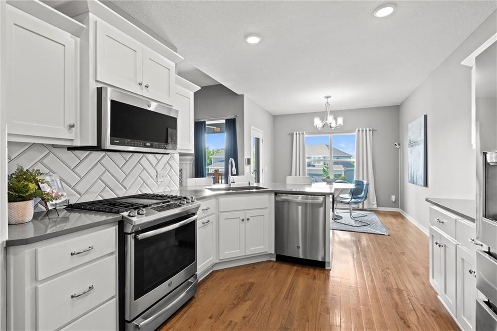 Photo 15 of 42 - 4601 NE 85th Terrace