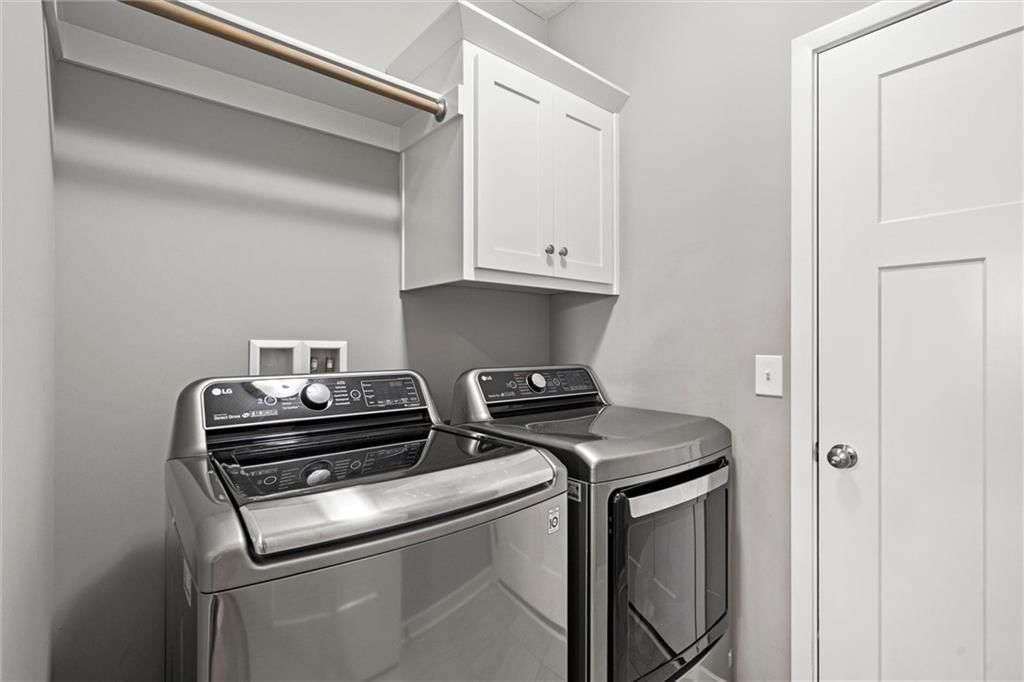 Photo 16 of 42 - 4601 NE 85th Terrace