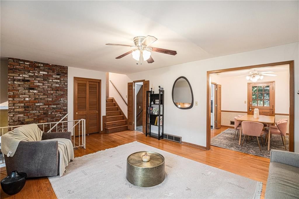 10518 Mersington Avenue — photo 6