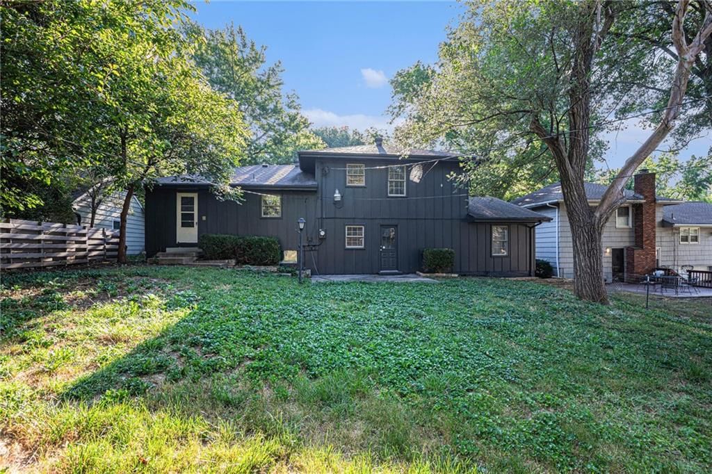 10518 Mersington Avenue — photo 25