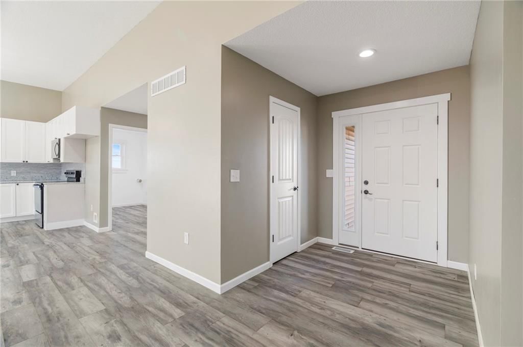 112 Westwood Drive — photo 3