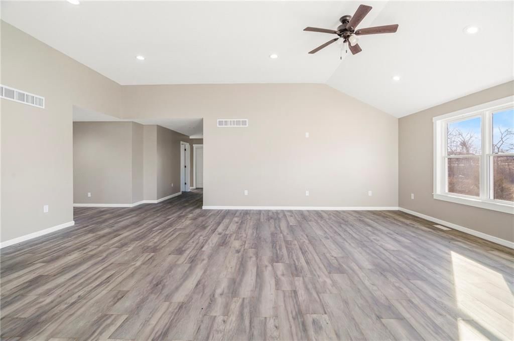 112 Westwood Drive — photo 8