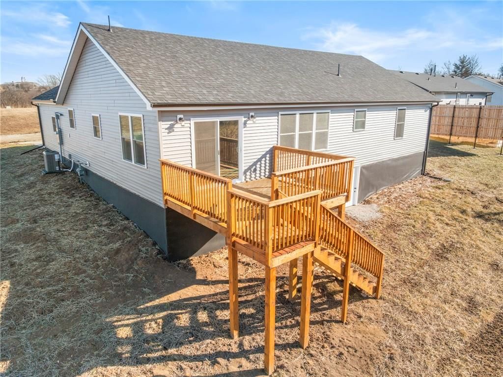 112 Westwood Drive — photo 26