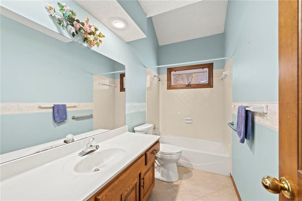 4114 NW 73rd Street — photo 25