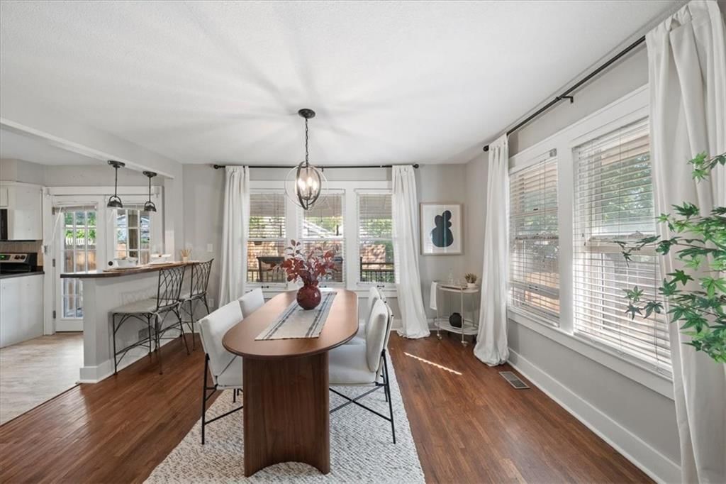 4431 Cambridge Street — photo 8