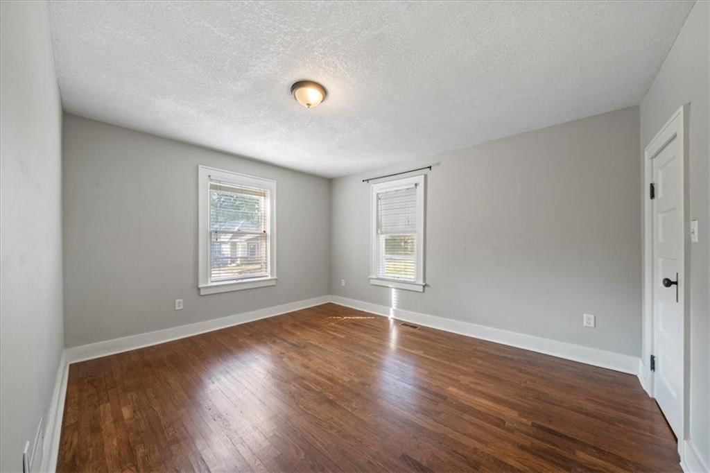4431 Cambridge Street — photo 16