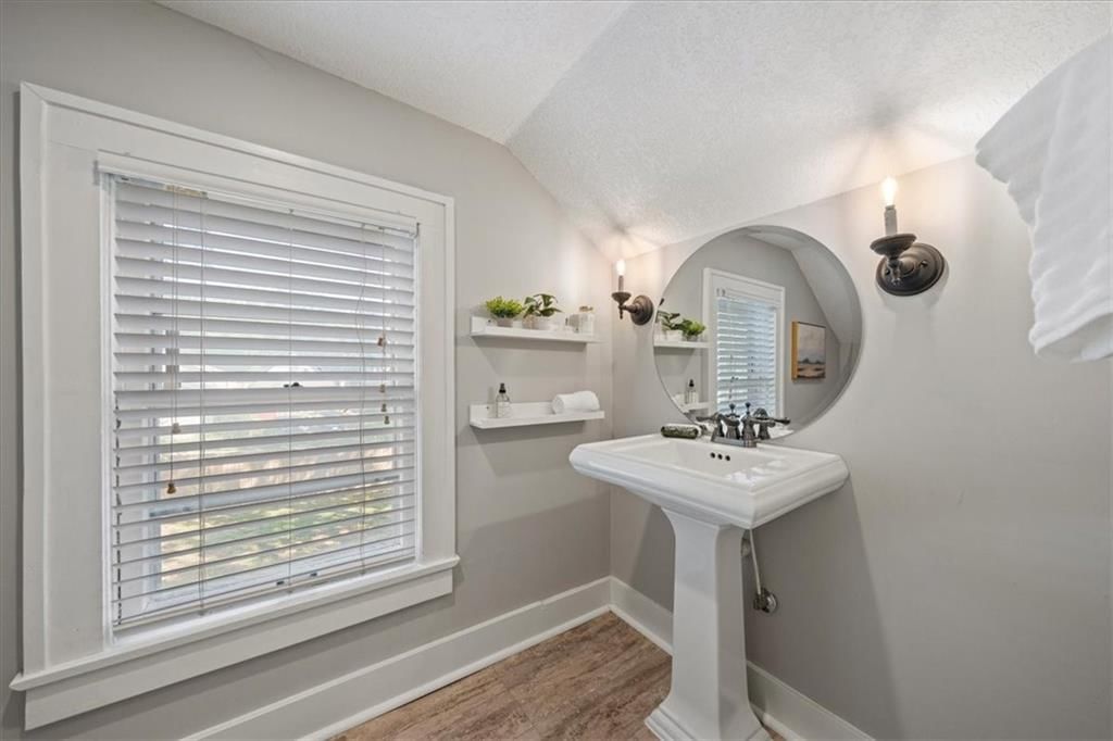 4431 Cambridge Street — photo 21
