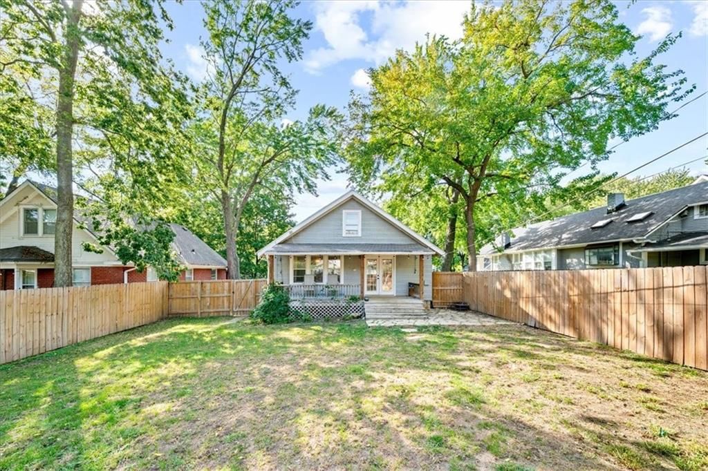 4431 Cambridge Street — photo 27