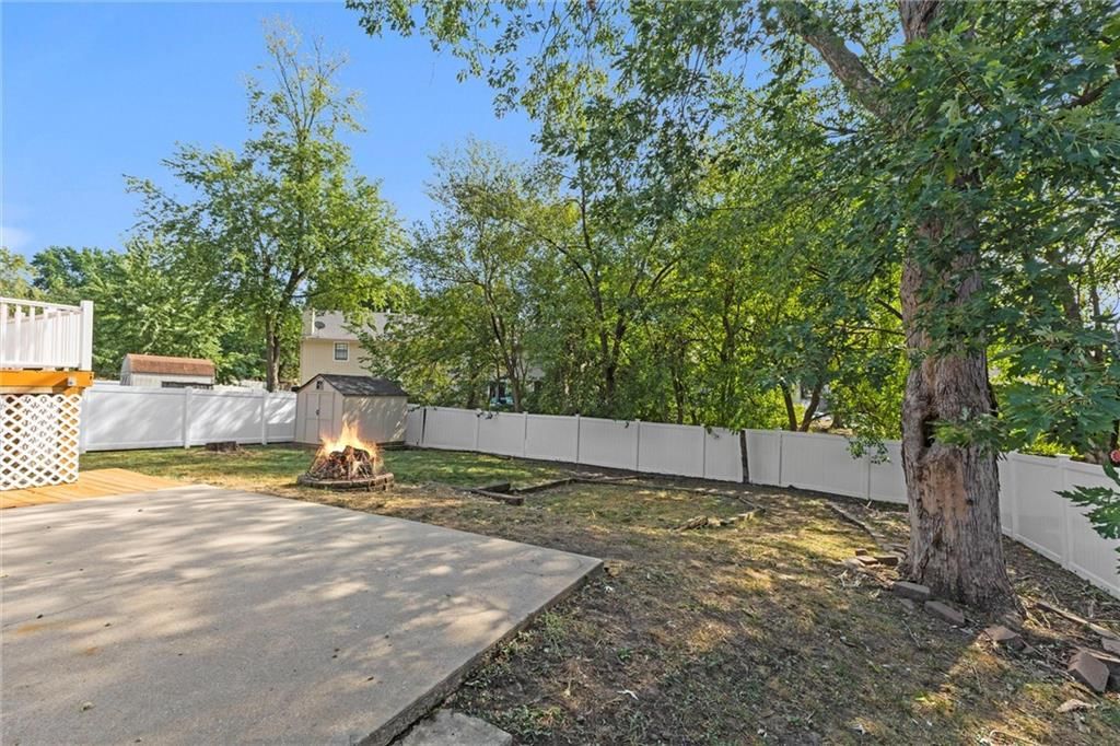 Photo 29 of 36 - 406 NE Keystone Drive