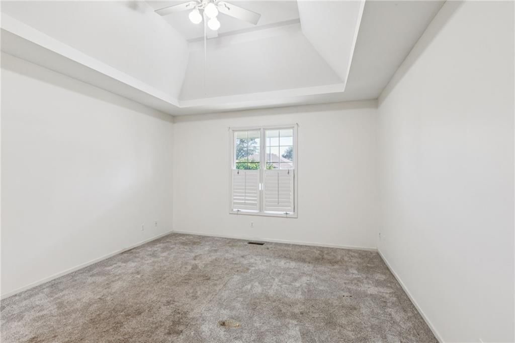 1024 Redwood Lane — photo 12