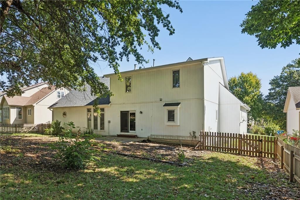 1024 Redwood Lane — photo 31