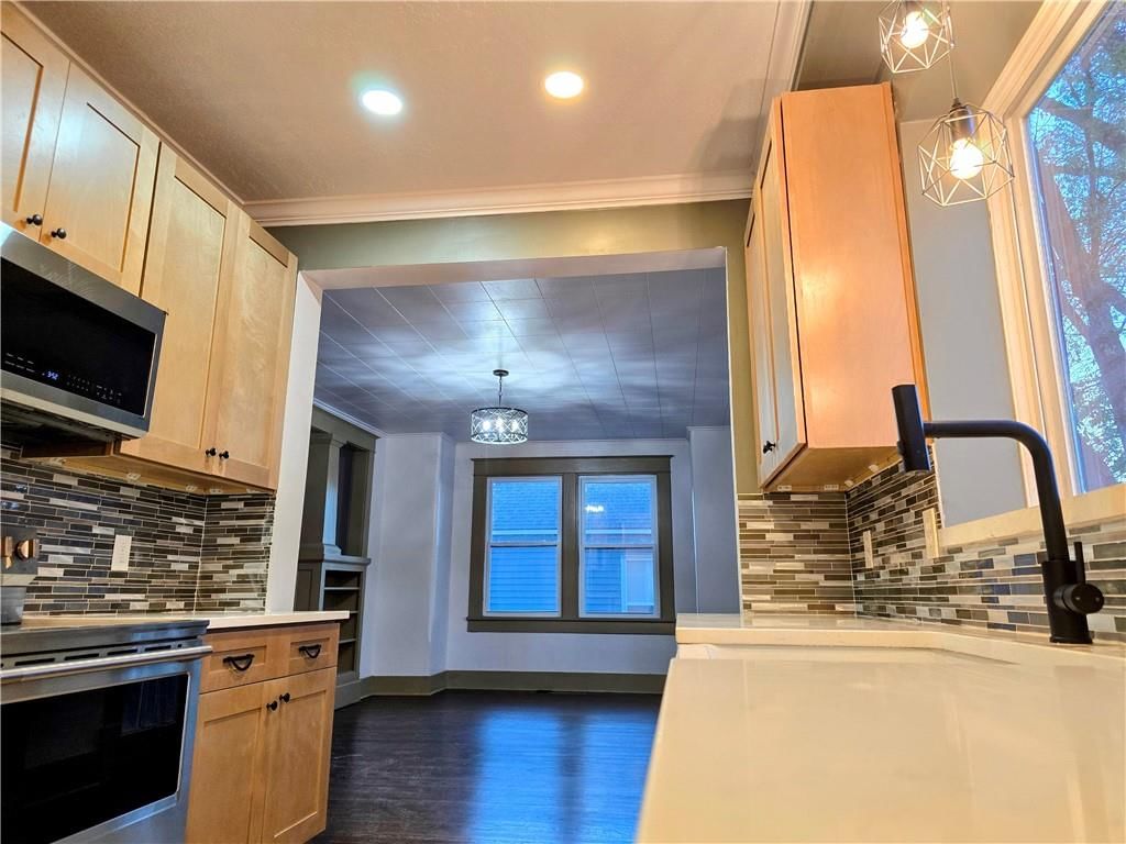 208 W Piankishaw Street — photo 8