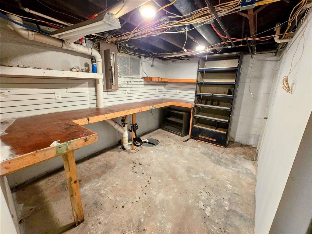 208 W Piankishaw Street — photo 20