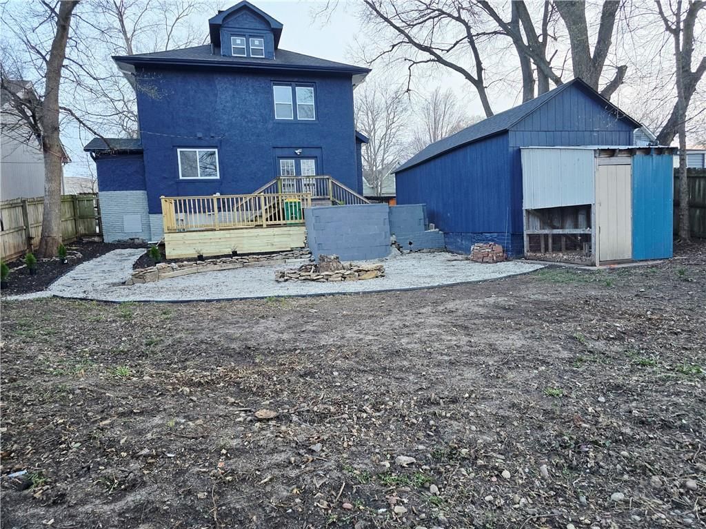 208 W Piankishaw Street — photo 23