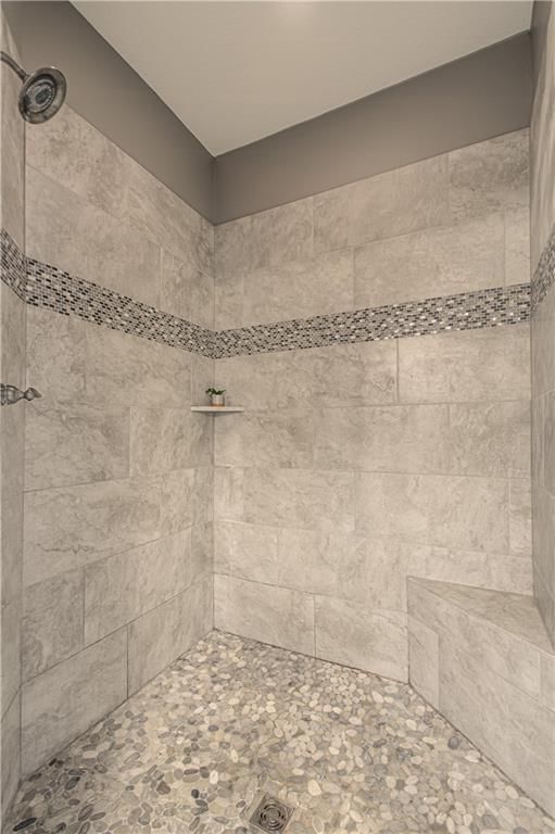 9121 N Myrtle Avenue — photo 19