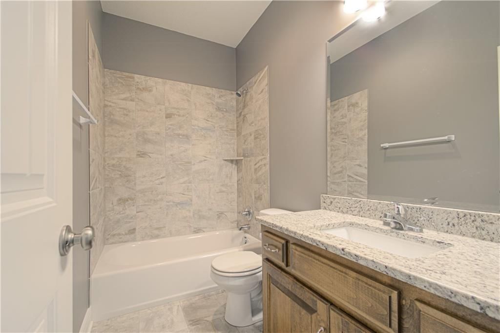 9121 N Myrtle Avenue — photo 25