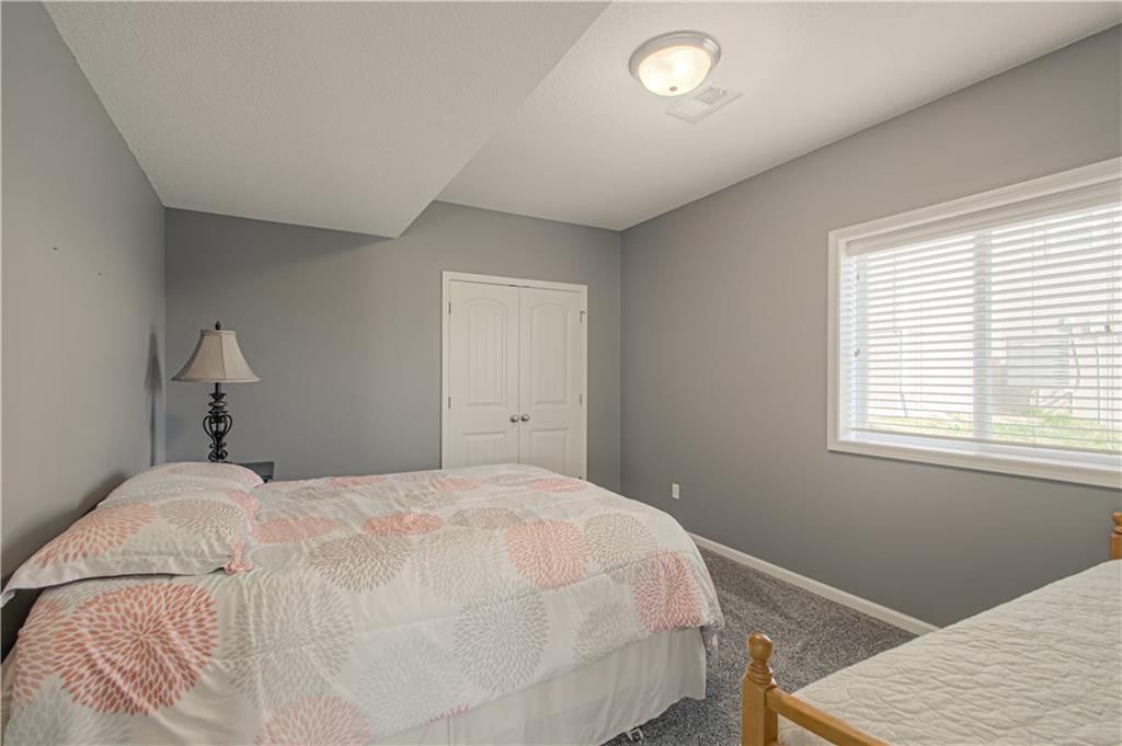 9121 N Myrtle Avenue — photo 34